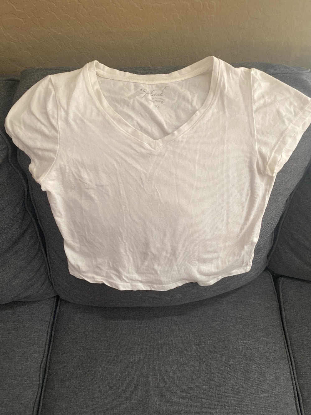 Women’s cute & cropped Baby Tee